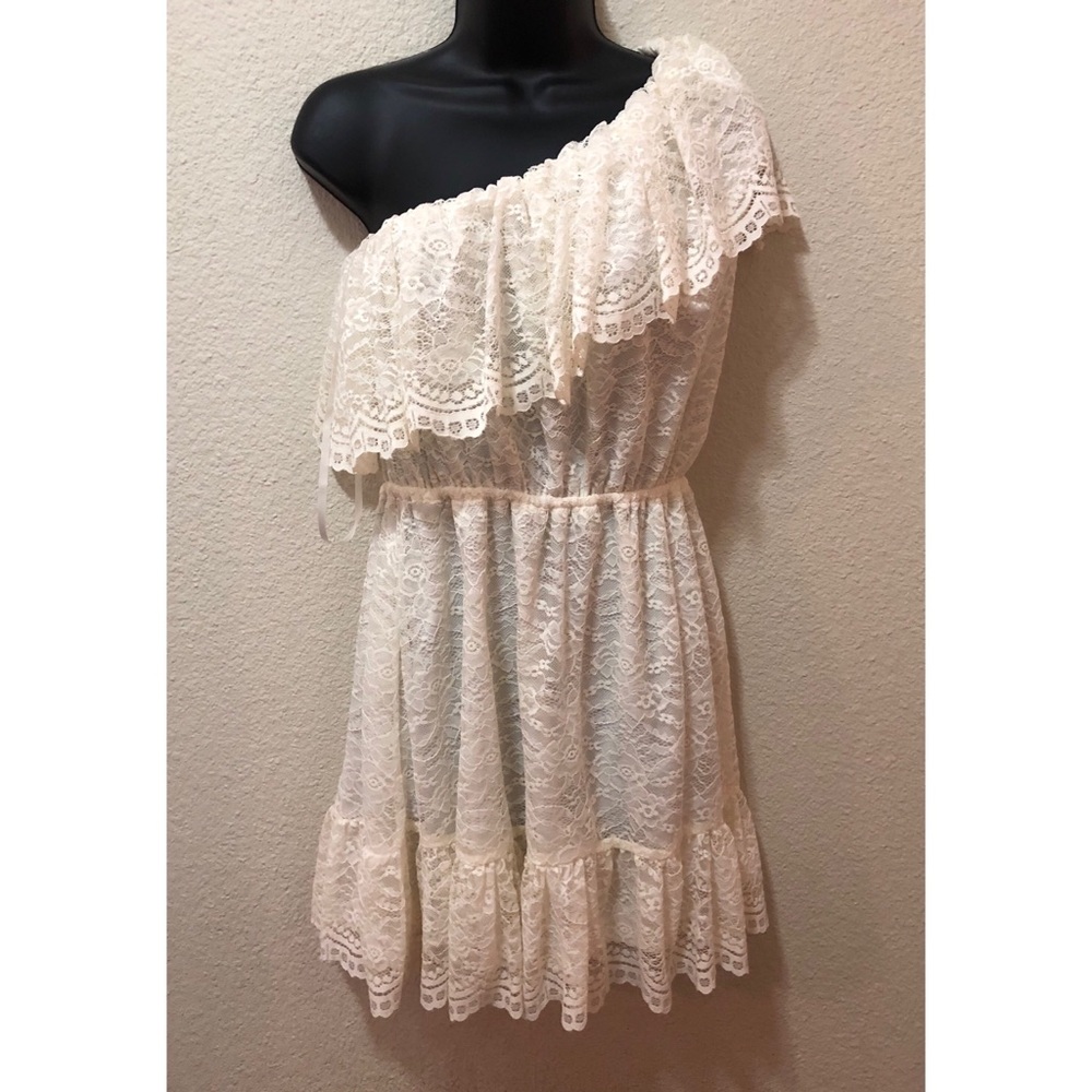 ✨NEW lace dress